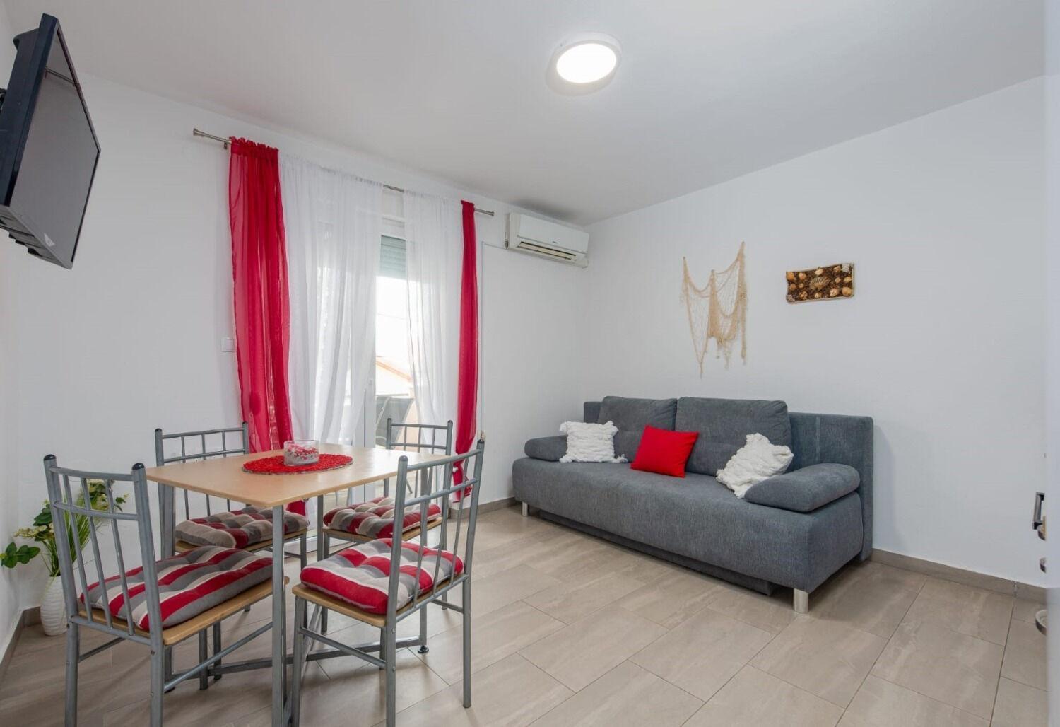 Apartments Mil - 30 M From Beach ريباريكا المظهر الخارجي الصورة